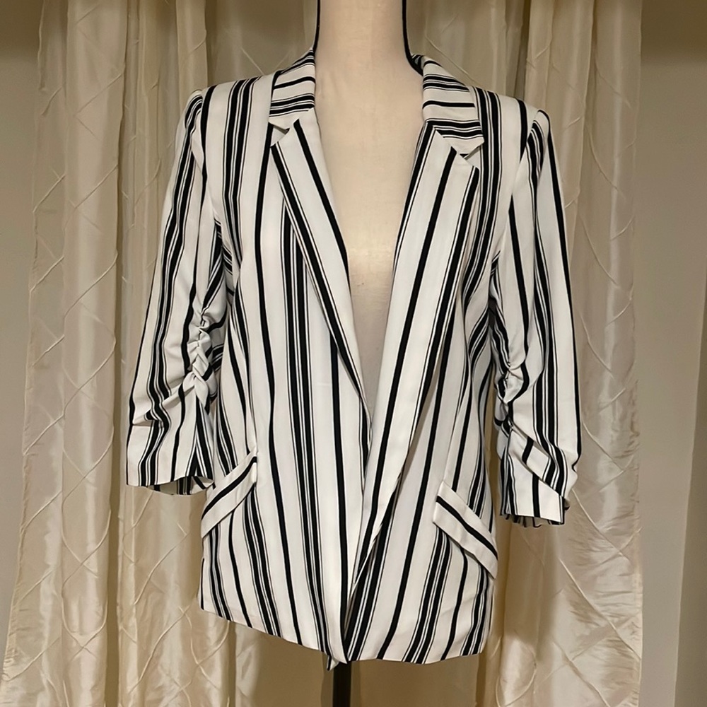 Black and white striped blazer - size M